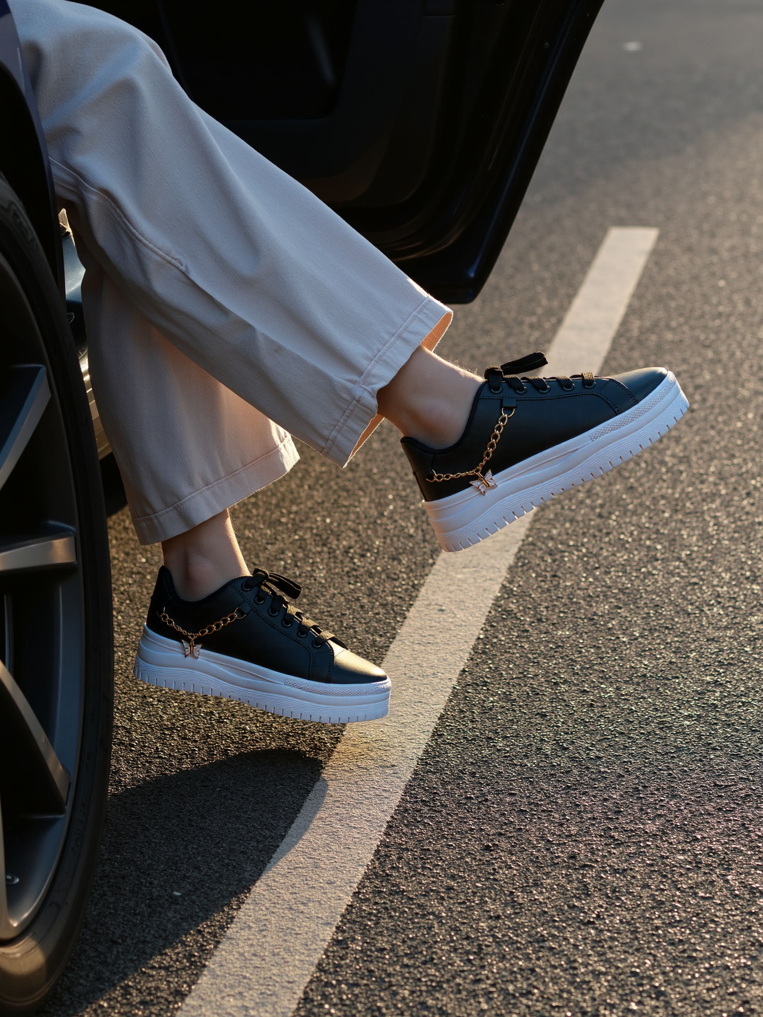 SHOES