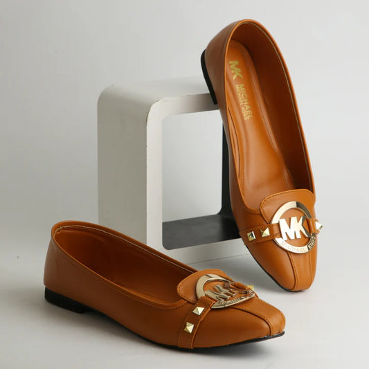 MOCHAEL KORS STROKE PUMPS