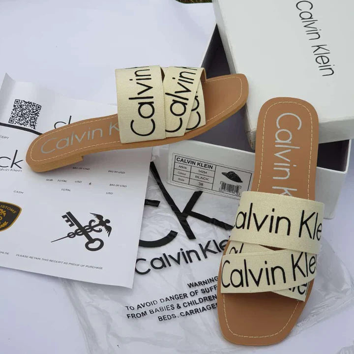 Calvin trendy flat